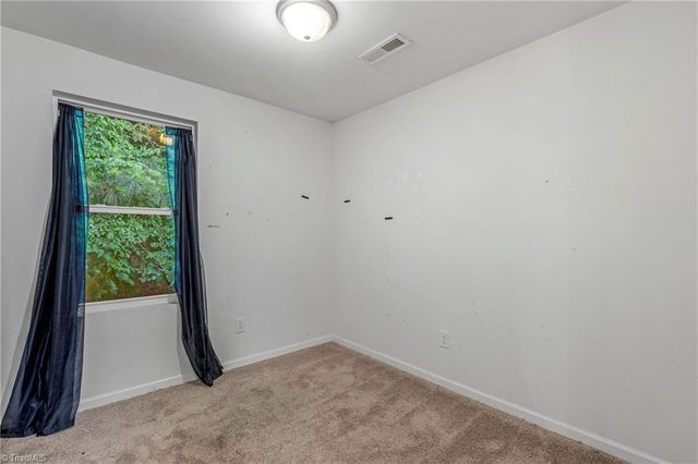 1277 Stonefield Crossing Court, Winston-salem, NC 27107