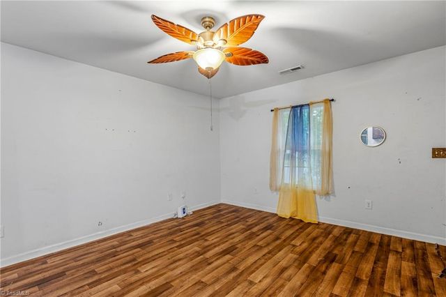 1277 Stonefield Crossing Court, Winston-salem, NC 27107