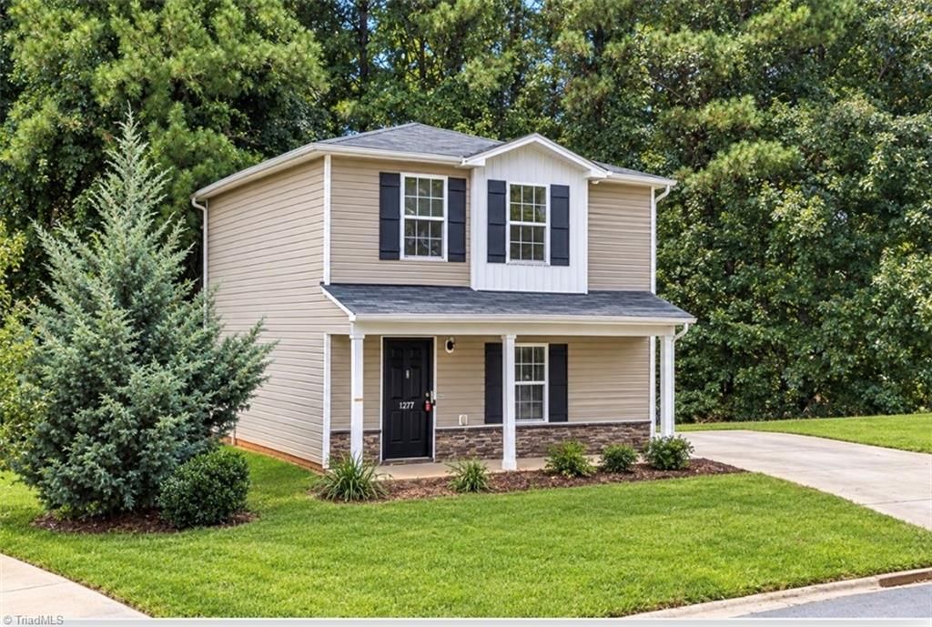 1277 Stonefield Crossing Court, Winston-salem, NC 27107