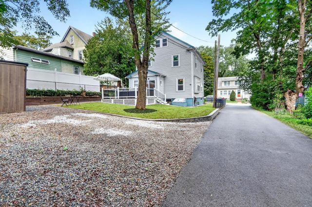 31 Greenhood St, Dedham, MA 02026