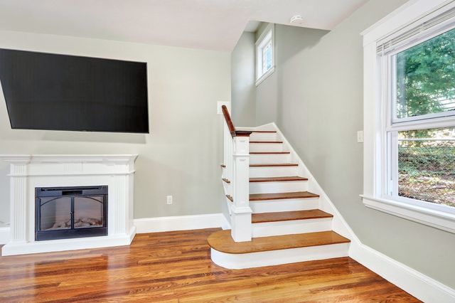 31 Greenhood St, Dedham, MA 02026