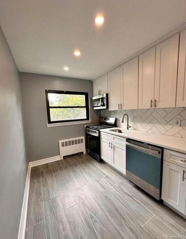 73-23 220th Street Upper, Bayside, NY 11364