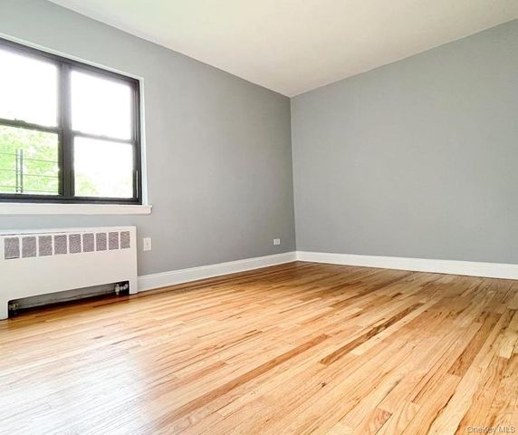 73-23 220th Street Upper, Bayside, NY 11364