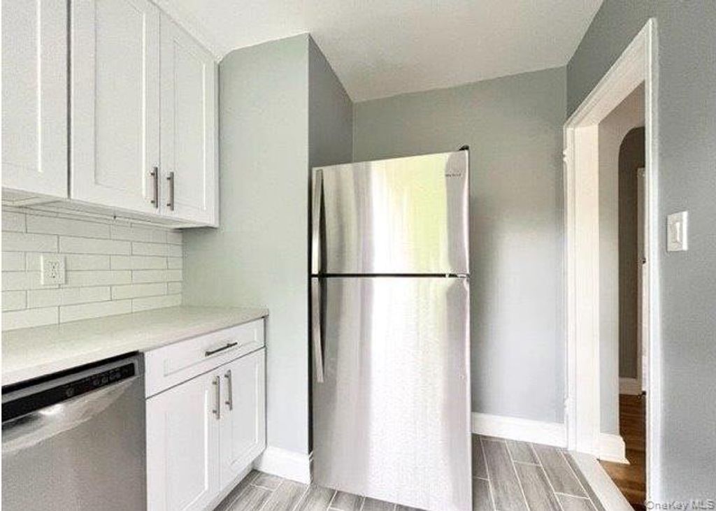 73-23 220th Street Upper, Bayside, NY 11364