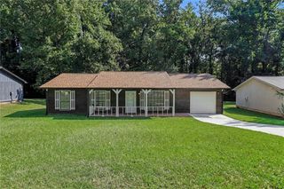 8220 Englewood Trail, Riverdale, GA 30274