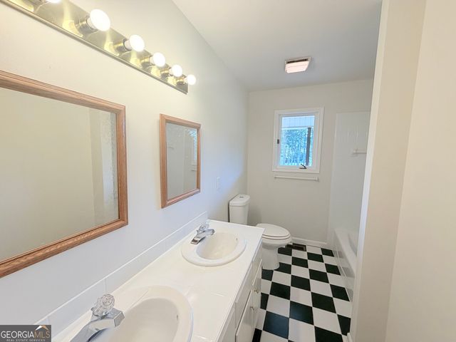 3802 Claude Brewer Road, Loganville, GA 30052