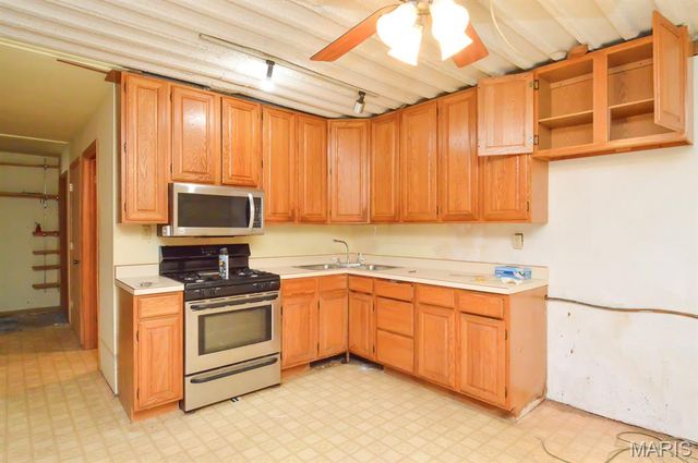 6375 Old Carpenter Road, Edwardsville, IL 62025