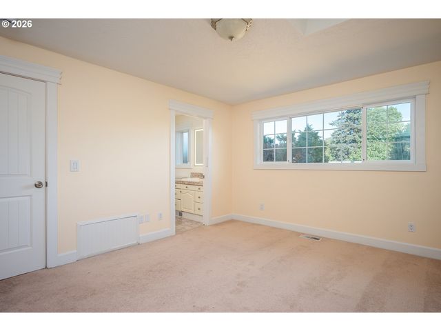 4134 Ne 131ST Pl Ne, Portland, OR 97230