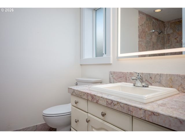 4134 Ne 131ST Pl Ne, Portland, OR 97230