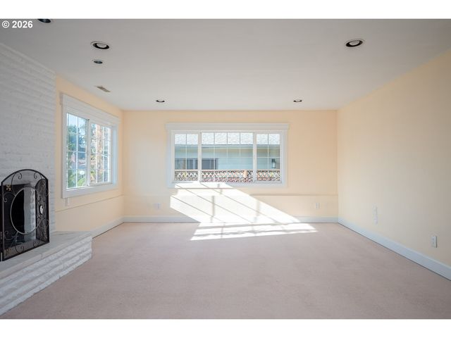 4134 Ne 131ST Pl Ne, Portland, OR 97230