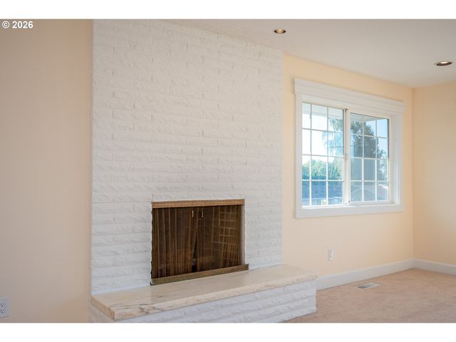 4134 Ne 131ST Pl Ne, Portland, OR 97230