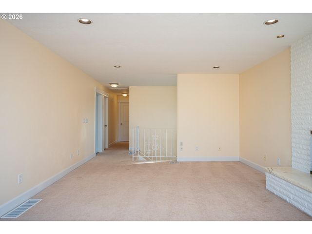 4134 Ne 131ST Pl Ne, Portland, OR 97230