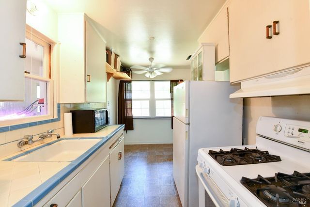 473 Newton Way, Angwin, CA 94508