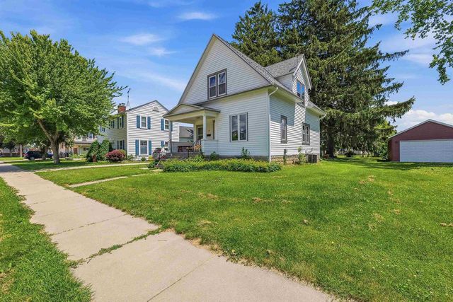 134 S Mill Street, Juneau, WI 53039