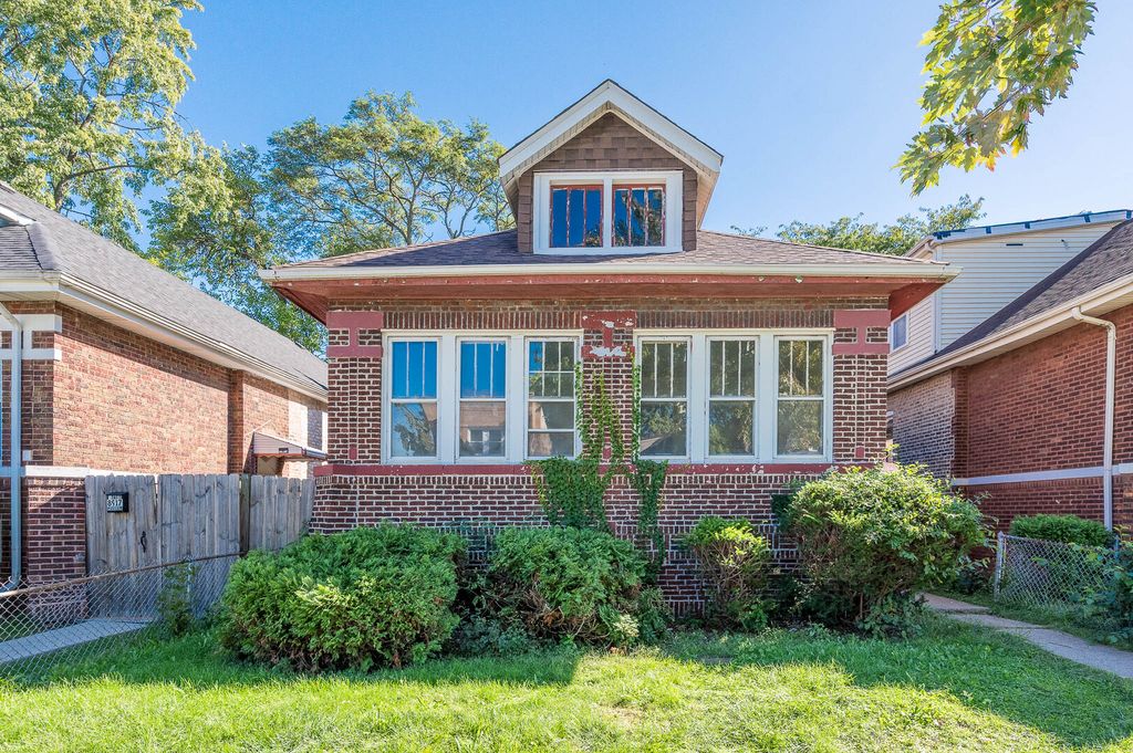 8919 S Bishop Street, Chicago, IL 60620 — exterior