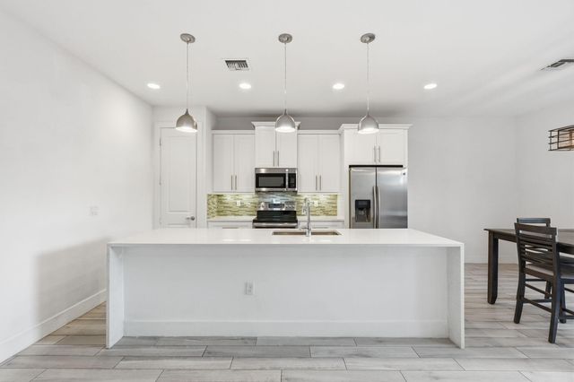 3193 Santa Catalina Place, Greenacres, FL 33467