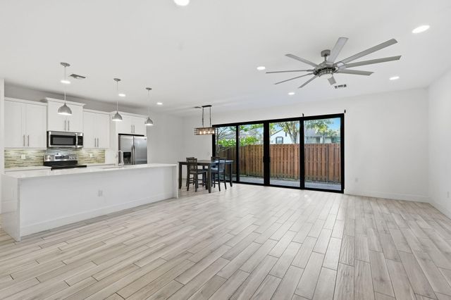 3193 Santa Catalina Place, Greenacres, FL 33467