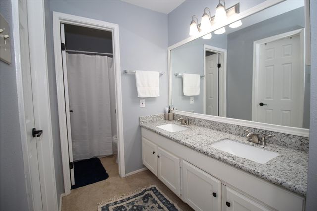 9707 Richmond Avenue 104, Houston, TX 77042