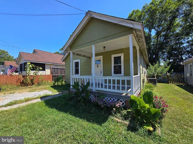 227 MANSFIELD ST, Fredericksburg, VA 22408