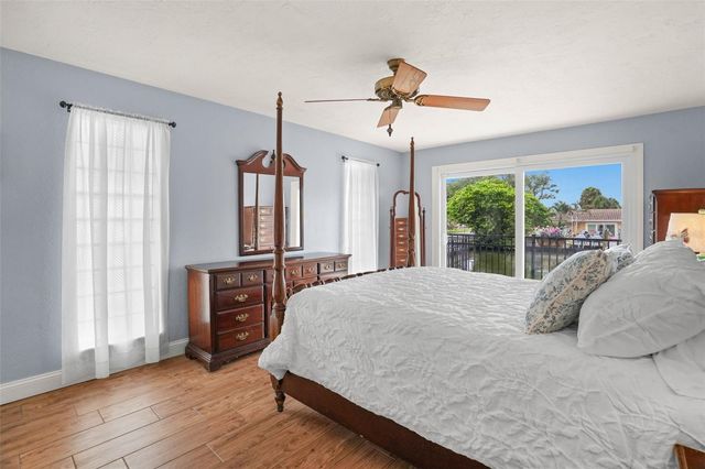 2001 ILLINOIS AVE NE, St Petersburg, FL 33703