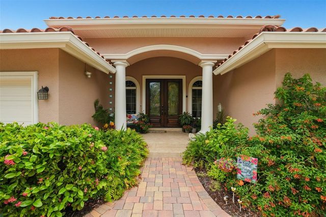 2001 ILLINOIS AVE NE, St Petersburg, FL 33703