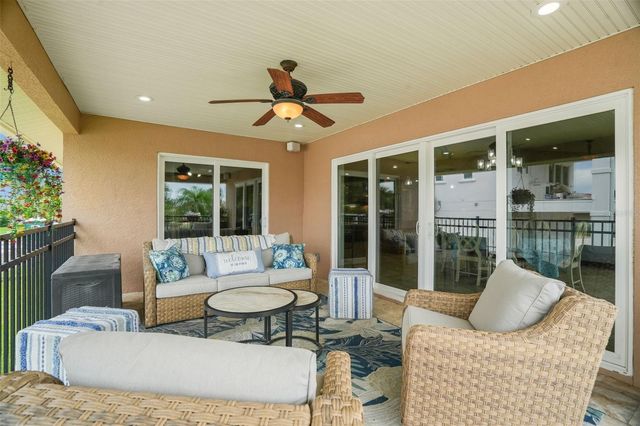 2001 ILLINOIS AVE NE, St Petersburg, FL 33703