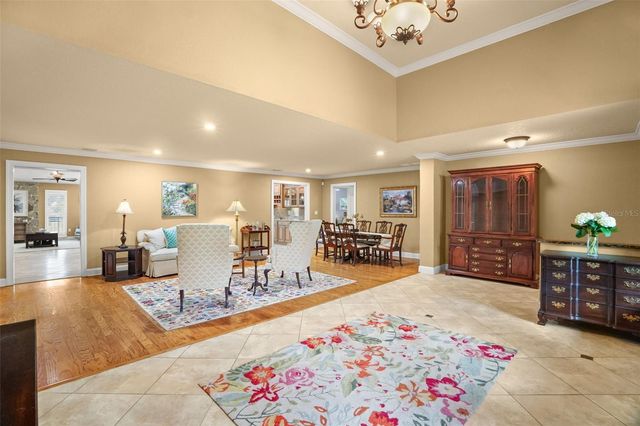 2001 ILLINOIS AVE NE, St Petersburg, FL 33703