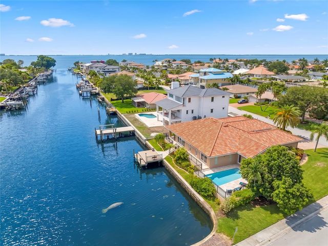 2001 ILLINOIS AVE NE, St Petersburg, FL 33703
