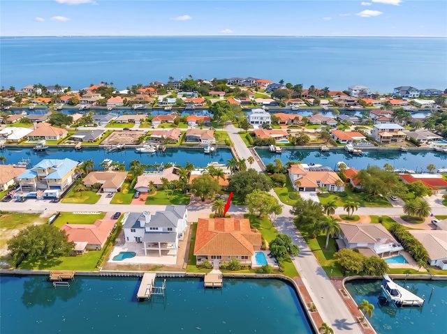 2001 ILLINOIS AVE NE, St Petersburg, FL 33703
