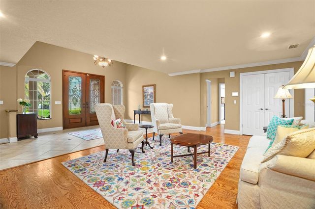 2001 ILLINOIS AVE NE, St Petersburg, FL 33703