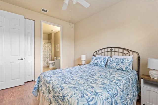 6405 Oxford Circle 102B, Vero Beach, FL 32966