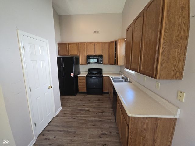 11377 Shady Hollow Lane, Indianapolis, IN 46229