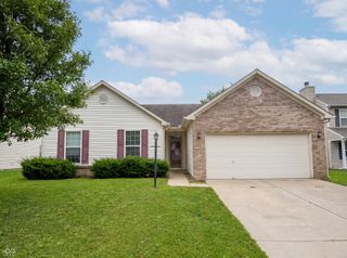 11377 Shady Hollow Lane, Indianapolis, IN 46229