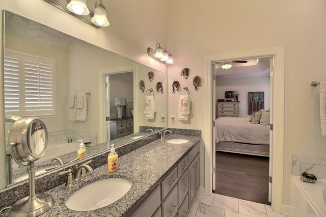 1608 PRAIRIE DUNES DR, Collierville, TN 38017