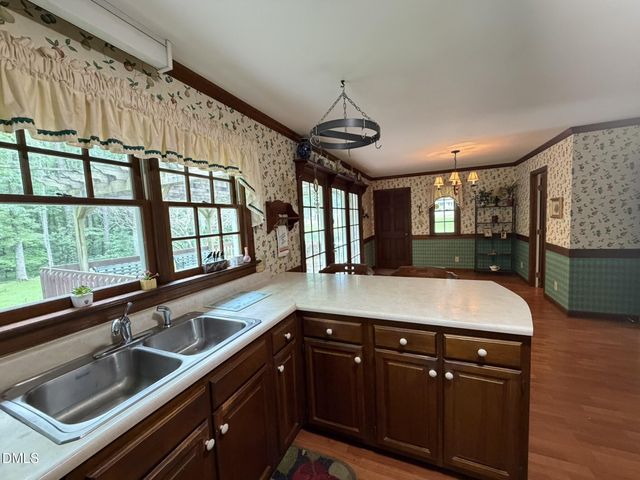 10608 Lake Place, Zebulon, NC 27597