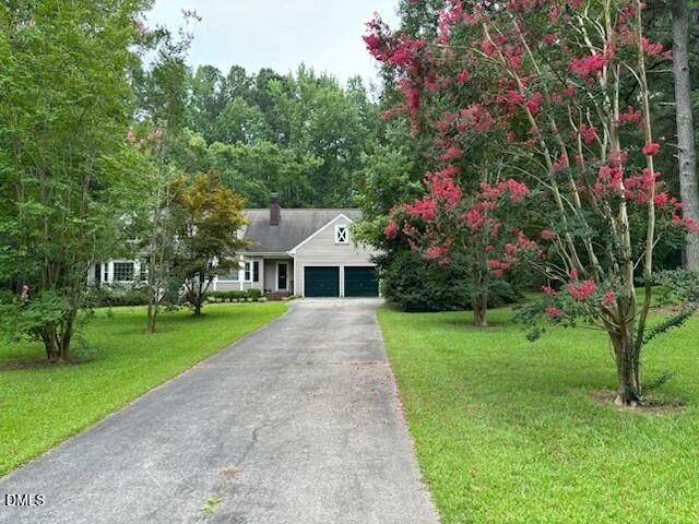 10608 Lake Place, Zebulon, NC 27597