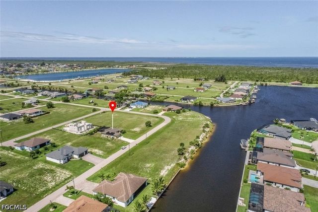 4204 NW 39th ST, Cape Coral, FL 33993