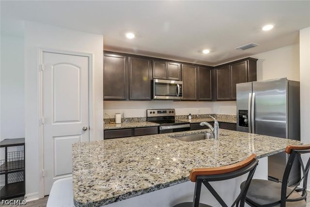 4204 NW 39th ST, Cape Coral, FL 33993