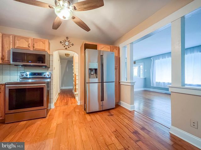 10 MAKEFIELD RD, Morrisville, PA 19067