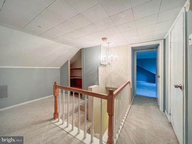 10 MAKEFIELD RD, Morrisville, PA 19067