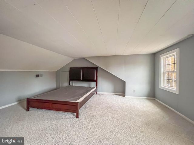 10 MAKEFIELD RD, Morrisville, PA 19067