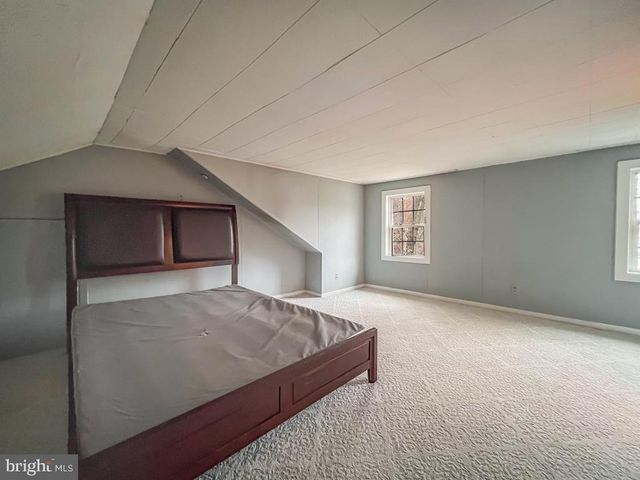 10 MAKEFIELD RD, Morrisville, PA 19067