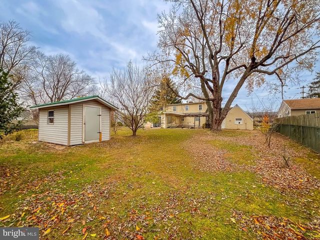 10 MAKEFIELD RD, Morrisville, PA 19067