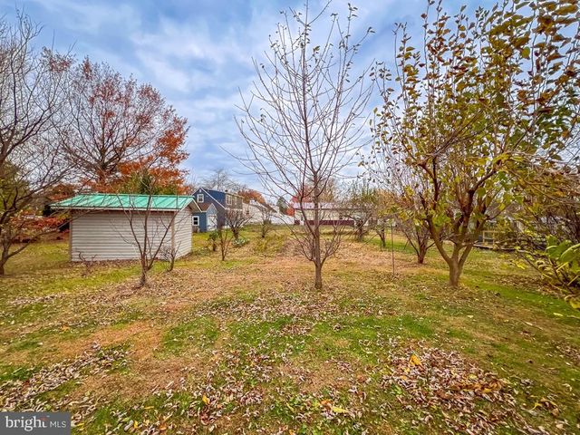 10 MAKEFIELD RD, Morrisville, PA 19067