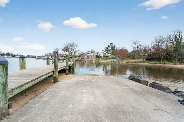 852 RIVERSIDE DR, Pasadena, MD 21122