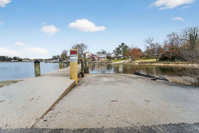 852 RIVERSIDE DR, Pasadena, MD 21122