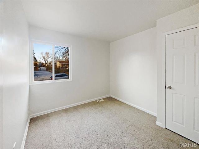 19 Deerpath Drive, St Peters, MO 63376