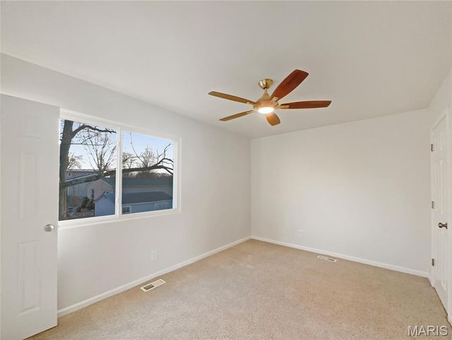 19 Deerpath Drive, St Peters, MO 63376