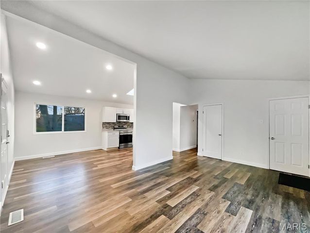 19 Deerpath Drive, St Peters, MO 63376