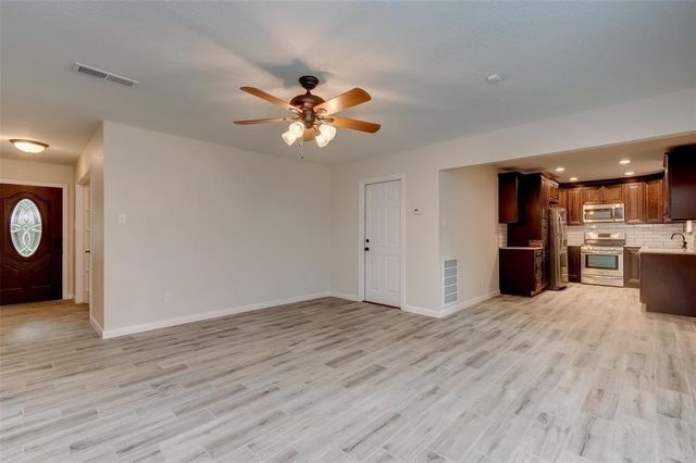 11911 24th Street, Santa Fe, TX 77510